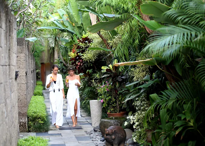 Hu'U Villas